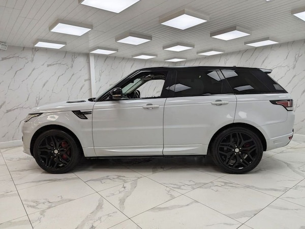 Used Land Rover Range Rover Sport 2015 for sale - 76216771: Photo 11