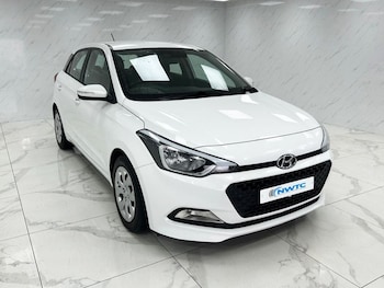 Used Hyundai i20 2017 for sale - 78068357: Photo