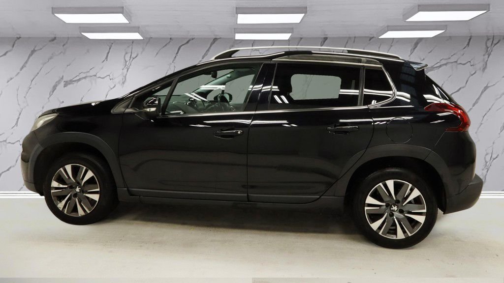 Used Peugeot 2008 2017 for sale - 77463945: Photo 8