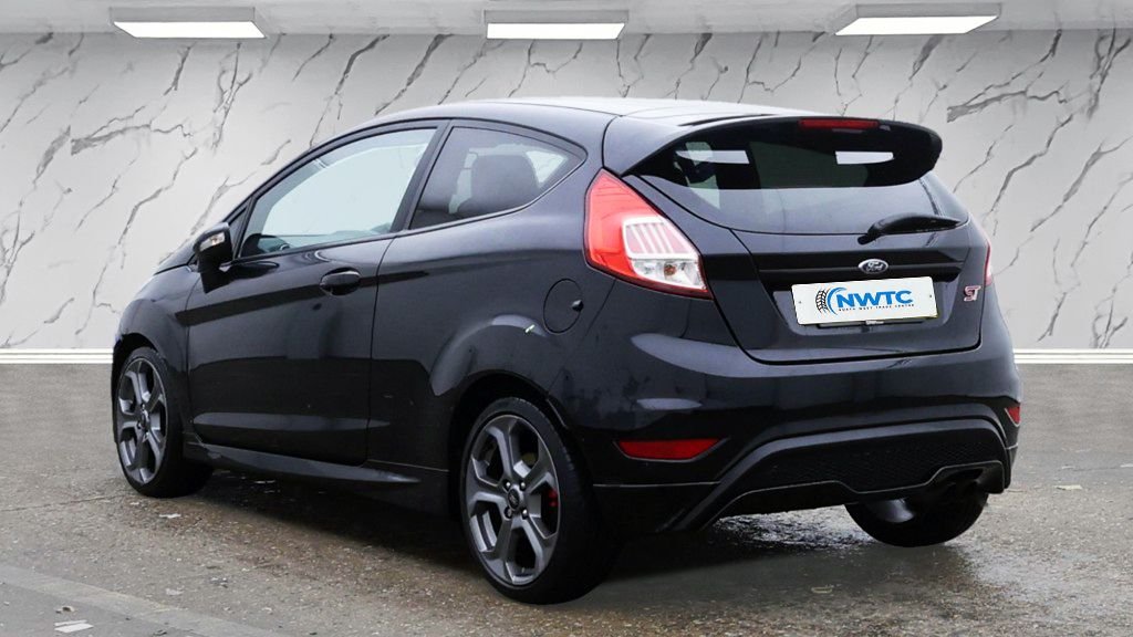 Used Ford Fiesta 2017 for sale - 76711047: Photo 4