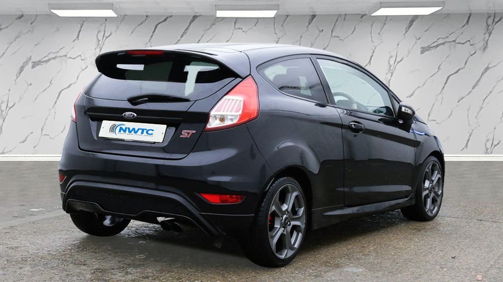 Used Ford Fiesta 2017 for sale - 76711047: Photo 5