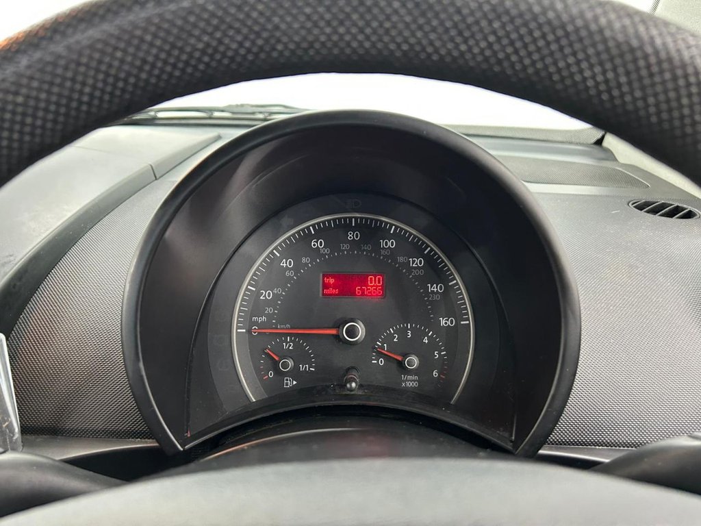 Used Volkswagen Beetle 2010 for sale - 77165910: Photo 17