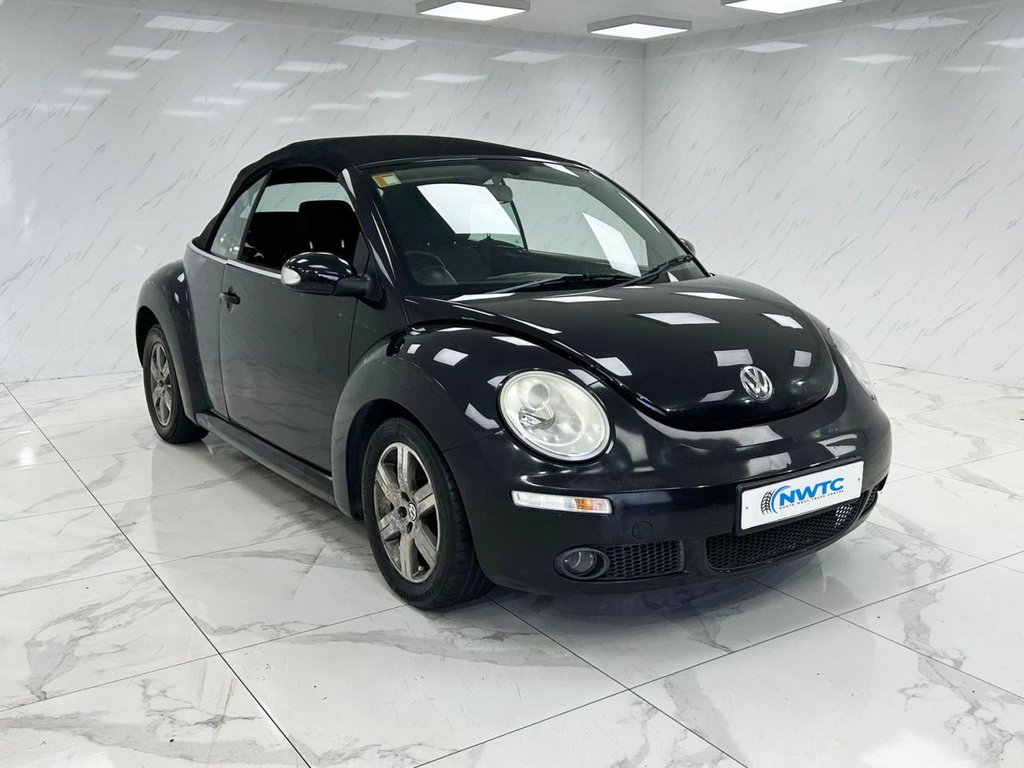 Used Volkswagen Beetle 2010 for sale - 77165910: Photo 2