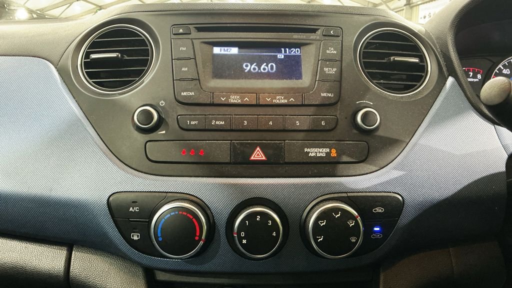 Used Hyundai i10 2016 for sale - 77463979: Photo 11