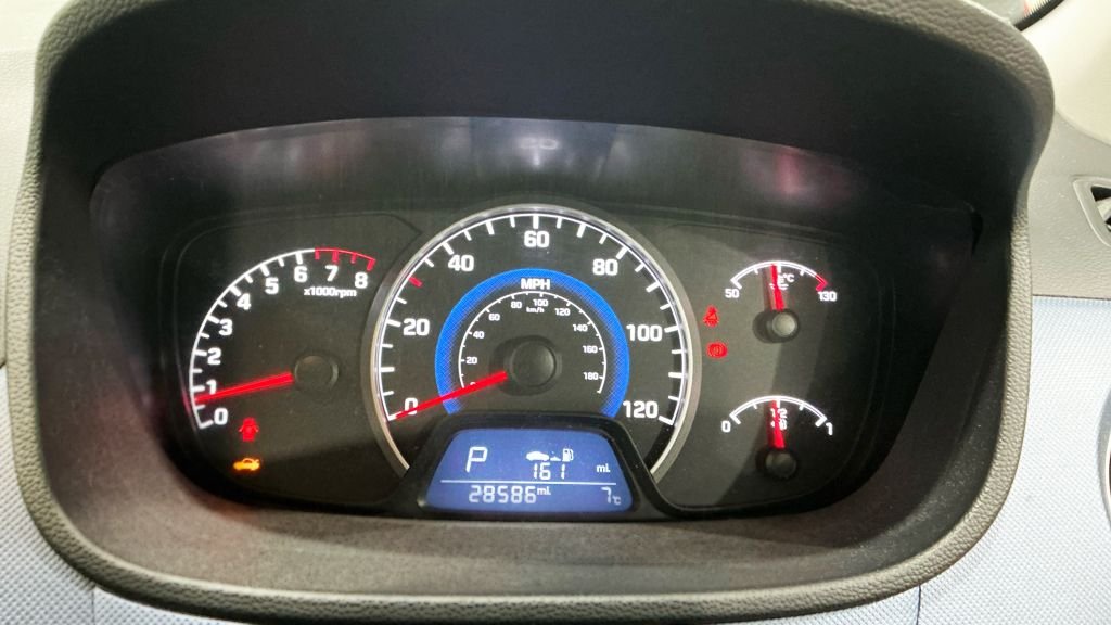 Used Hyundai i10 2016 for sale - 77463979: Photo 12