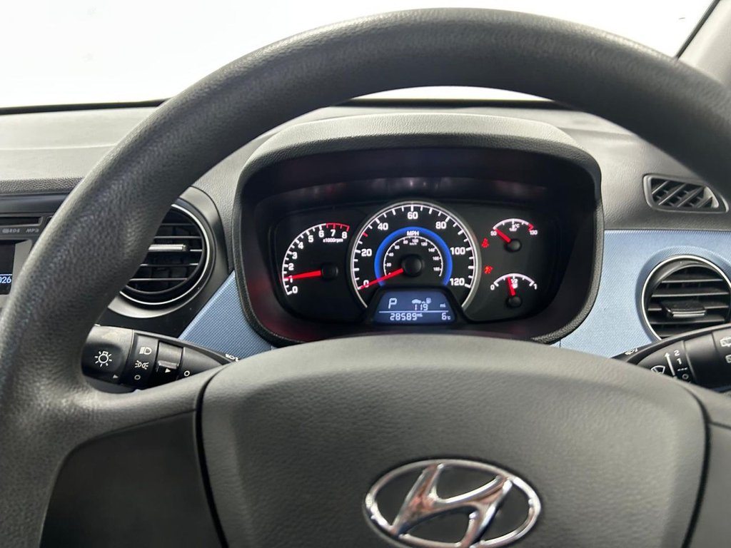 Used Hyundai i10 2016 for sale - 77463979: Photo 18