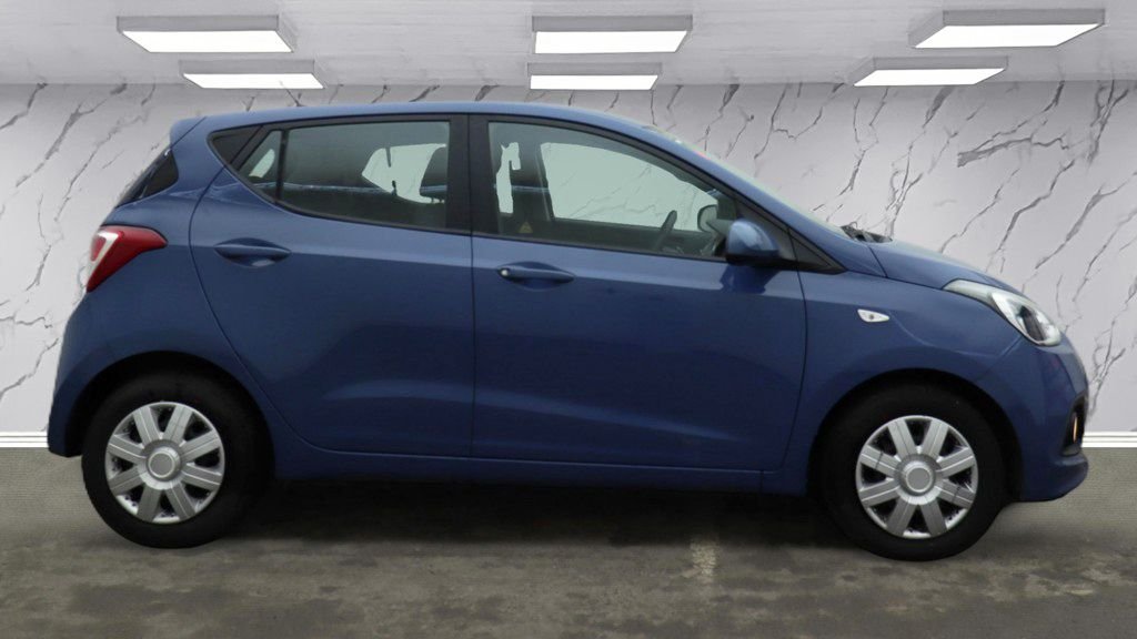 Used Hyundai i10 2016 for sale - 77463979: Photo 8