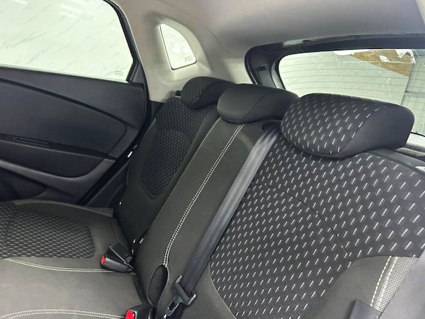 Used Renault Captur 2017 for sale - 76029650: Photo 18