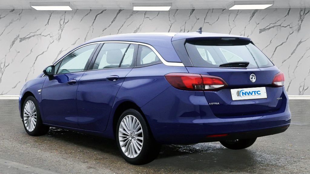 Used Vauxhall Astra 2018 for sale - 77096728: Photo 3