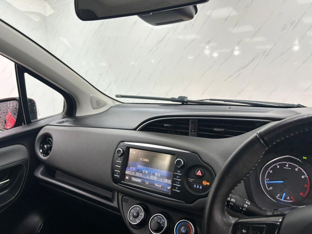 Used Toyota Yaris 2019 for sale - 76417408: Photo 14