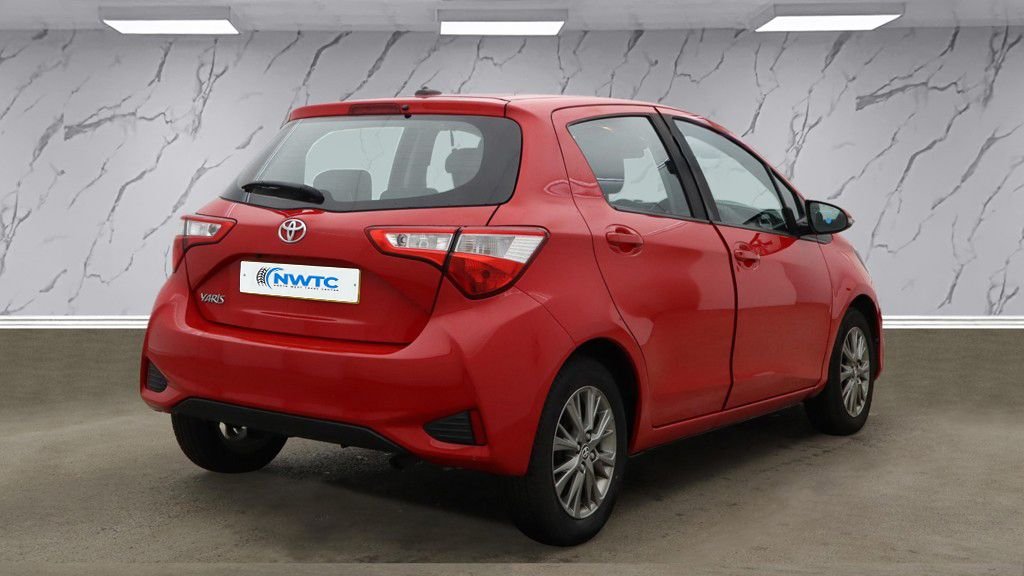 Used Toyota Yaris 2019 for sale - 76417408: Photo 5