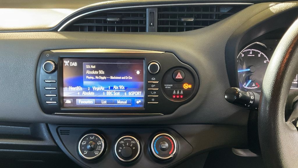 Used Toyota Yaris 2019 for sale - 76417408: Photo 8