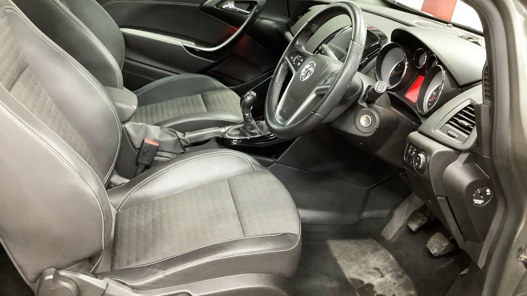 Used Vauxhall Astra GTC 2017 for sale - 77172339: Photo 11