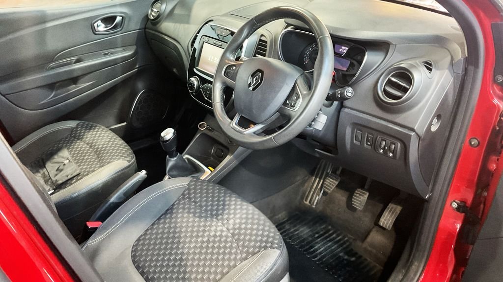 Used Renault Captur 2017 for sale - 76910174: Photo 10