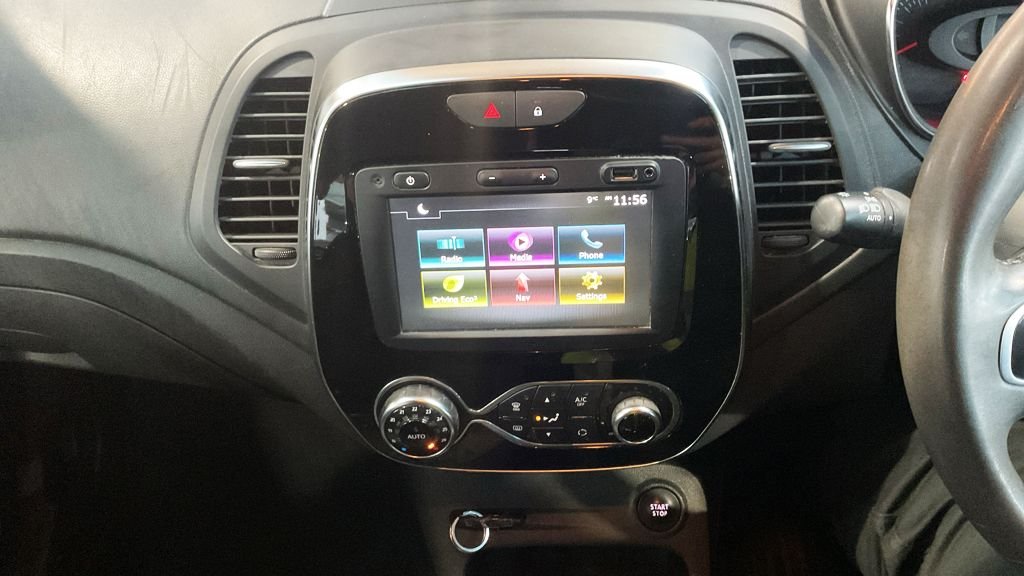 Used Renault Captur 2017 for sale - 76910174: Photo 8