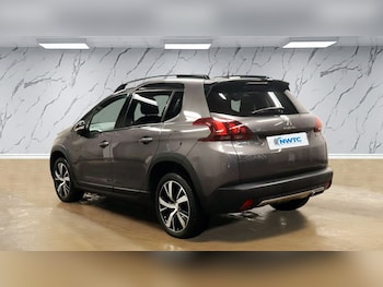Used Peugeot 2008 2019 for sale - 76910169: Photo