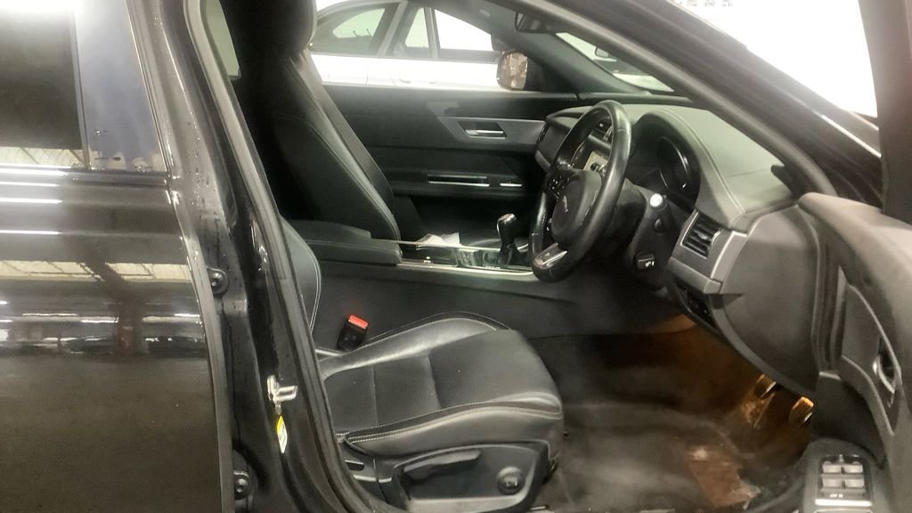 Used Jaguar XF 2018 for sale - 77507784: Photo 13