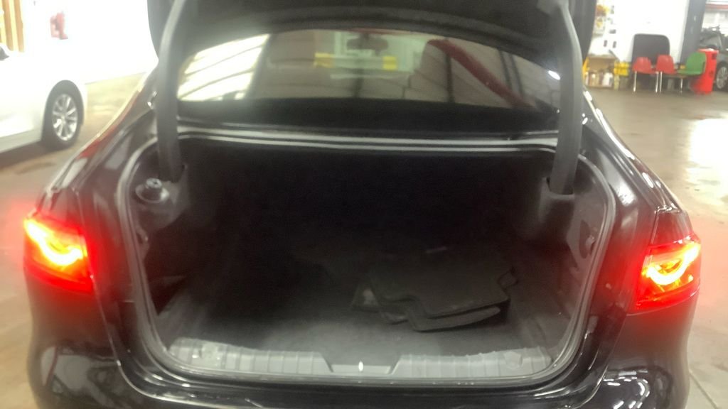 Used Jaguar XF 2018 for sale - 77507784: Photo 15