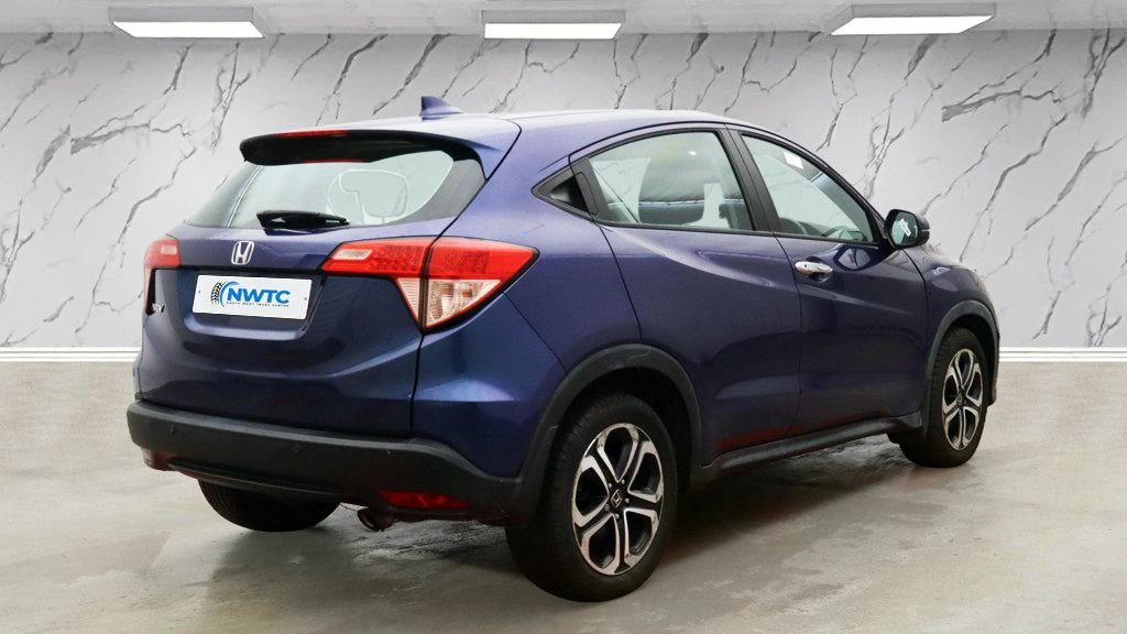Used Honda HR-V 2016 for sale - 76768713: Photo 5