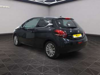 Used Peugeot 208 2017 for sale - 74806988: Photo