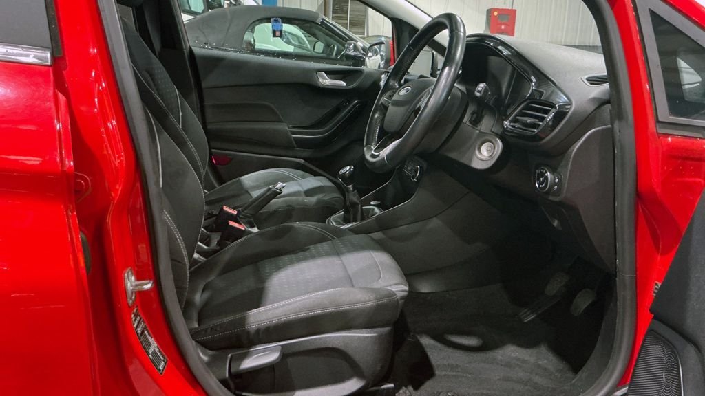 Used Ford Fiesta 2018 for sale - 76386530: Photo 9