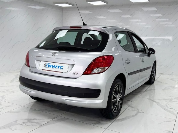 Used Peugeot 207 2010 for sale - 75998073: Photo 10