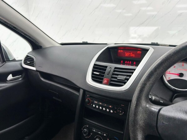 Used Peugeot 207 2010 for sale - 75998073: Photo 13