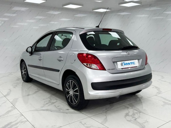 Used Peugeot 207 2010 for sale - 75998073: Photo 7