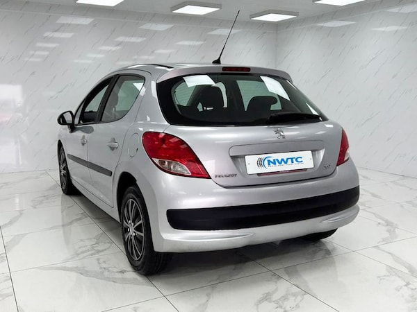 Used Peugeot 207 2010 for sale - 75998073: Photo 8