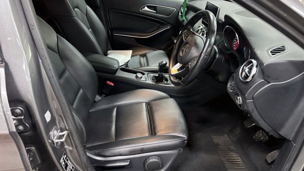 Used Mercedes-Benz GLA 2018 for sale - 76416923: Photo 10