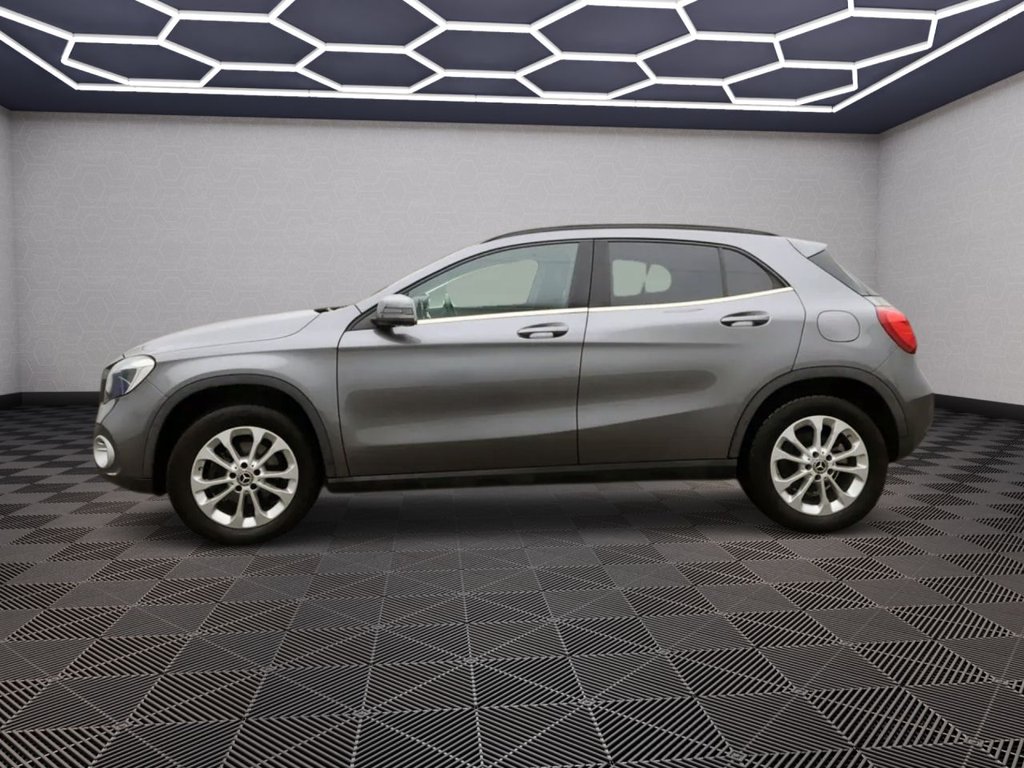 Used Mercedes-Benz GLA 2018 for sale - 76416923: Photo 5