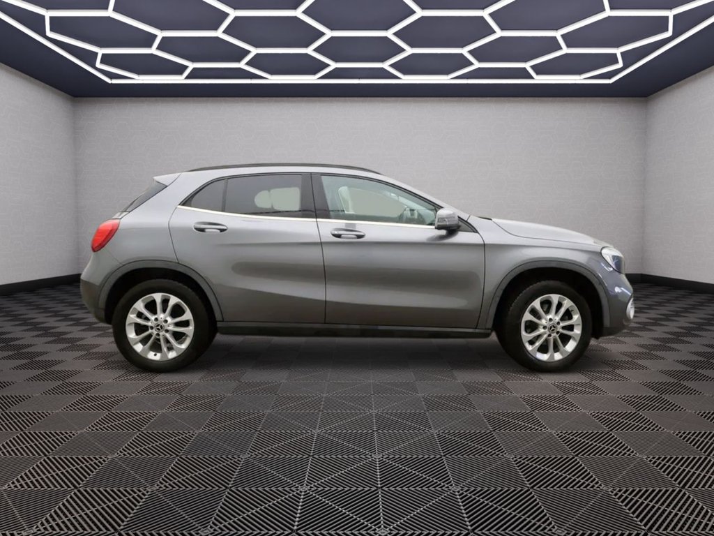 Used Mercedes-Benz GLA 2018 for sale - 76416923: Photo 6