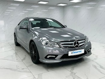 Used Mercedes-Benz E Class 2010 for sale - 77936138: Photo