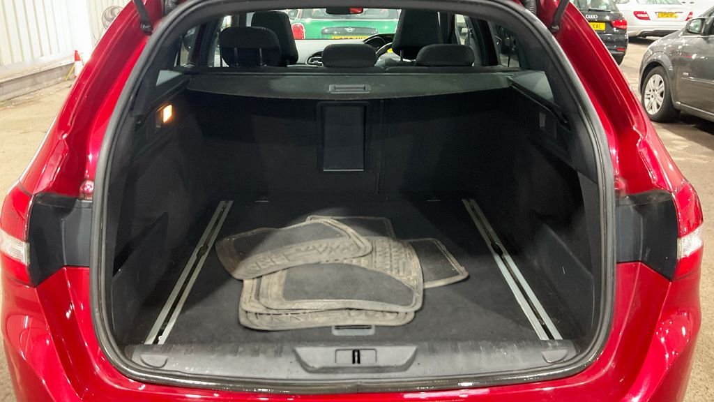 Used Peugeot 308 2018 for sale - 76711016: Photo 12