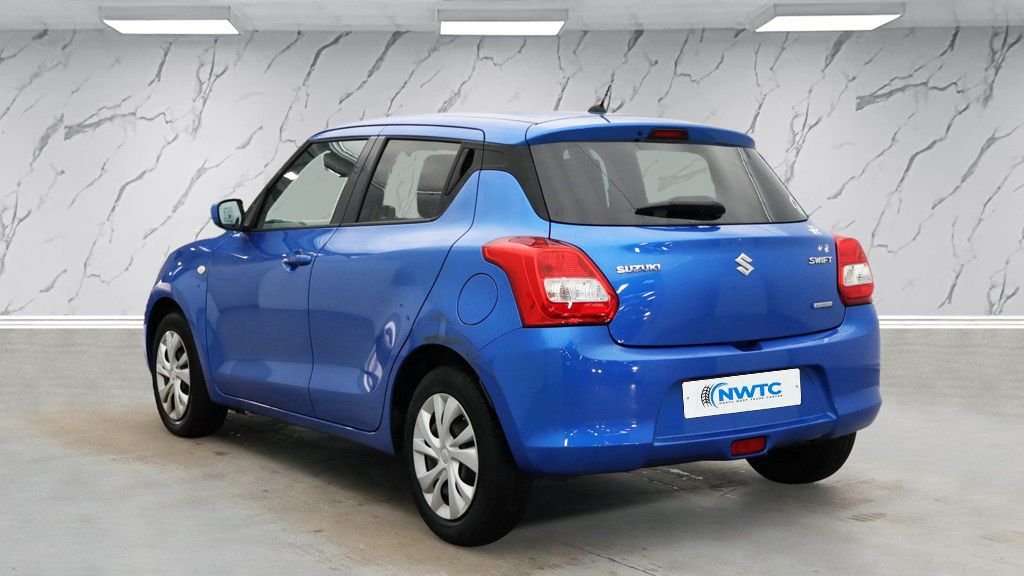 Used Suzuki Swift 2020 for sale - 76740361: Photo 4