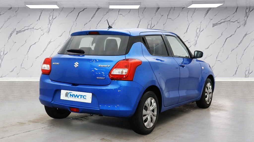 Used Suzuki Swift 2020 for sale - 76740361: Photo 5