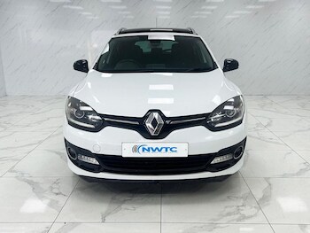 Used Renault Megane 2014 for sale - 77642507: Photo