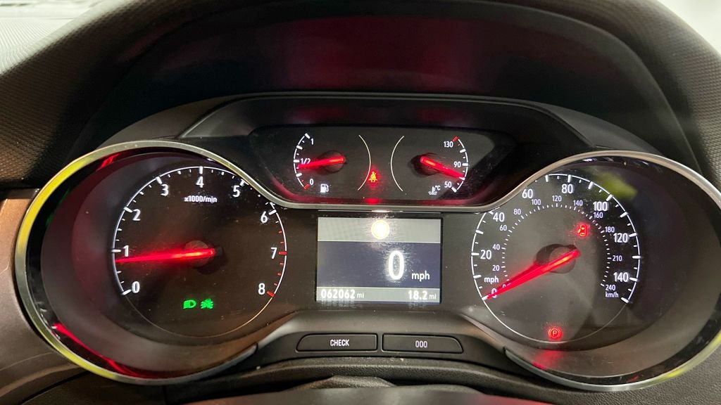 Used Vauxhall Crossland X 2018 for sale - 76711020: Photo 9