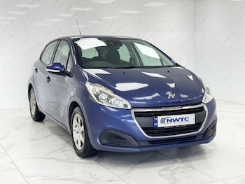 Used Peugeot 208 2015 for sale - 79059053: Photo