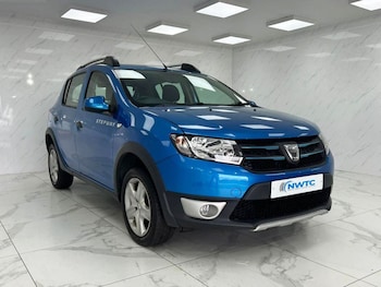 Used Dacia Sandero Stepway 2015 for sale - 75937349: Photo