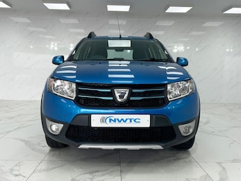 Used Dacia Sandero Stepway 2015 for sale - 75937349: Photo