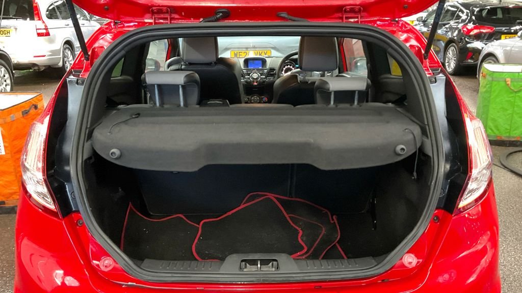 Used Ford Fiesta 2016 for sale - 76867935: Photo 10