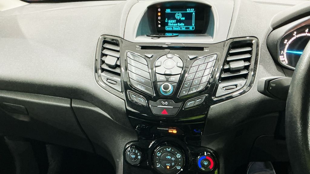 Used Ford Fiesta 2015 for sale - 77498878: Photo 11