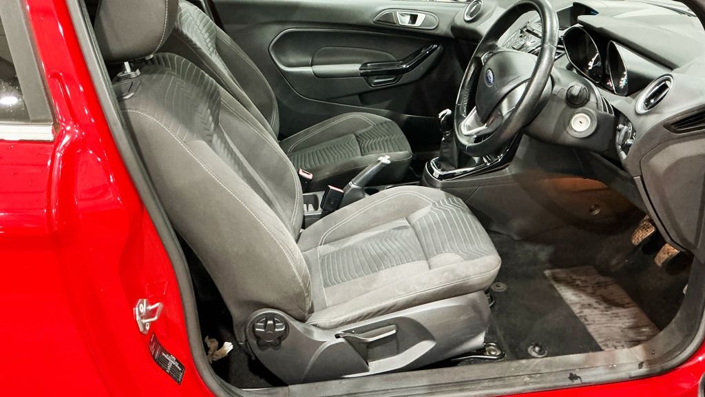 Used Ford Fiesta 2015 for sale - 77498878: Photo 13