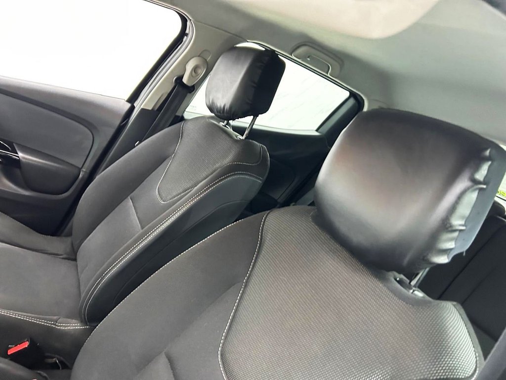 Used Renault Clio 2014 for sale - 77327735: Photo 11