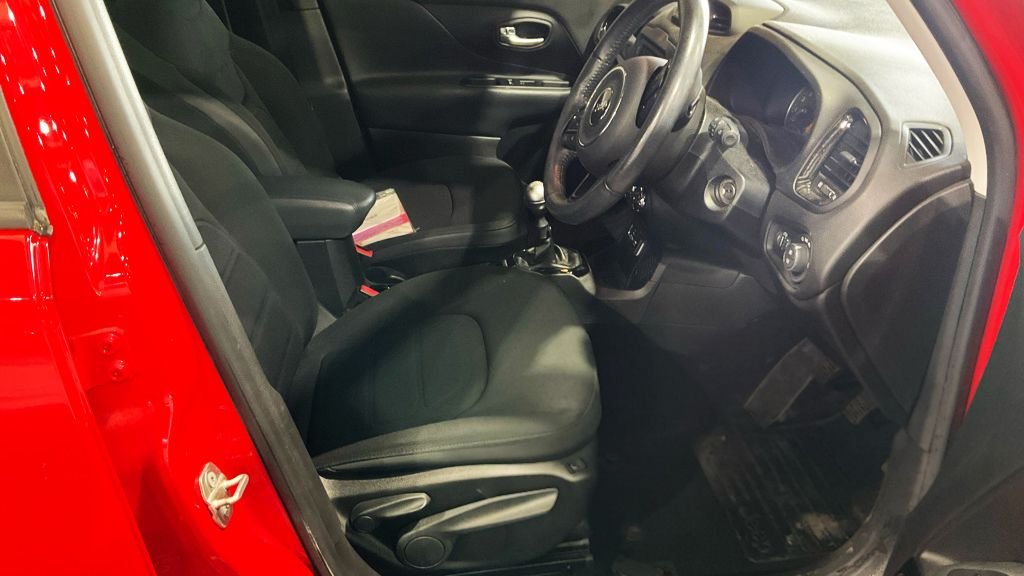 Used Jeep Renegade 2016 for sale - 77463944: Photo 13