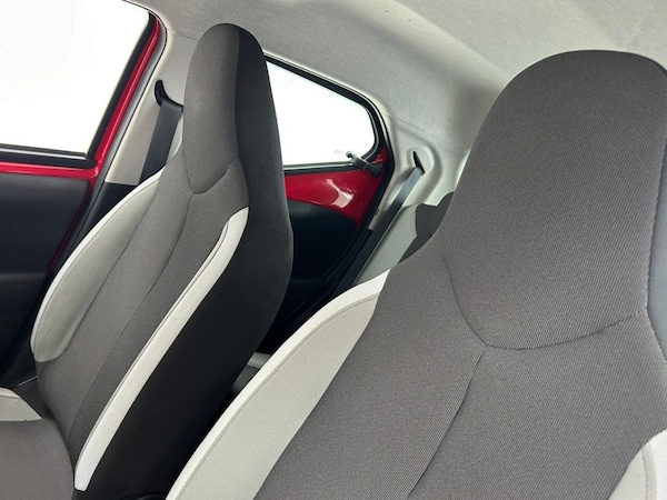 Used Toyota AYGO 2017 for sale - 75715869: Photo 11