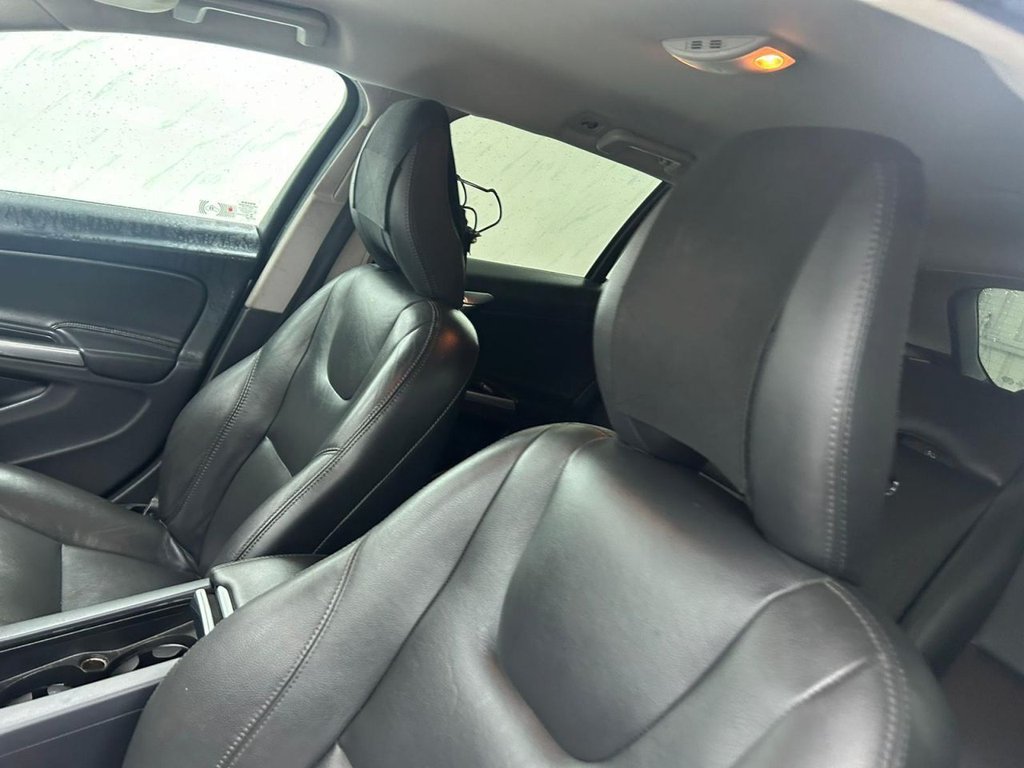 Used Volvo V60 2016 for sale - 76631735: Photo 13