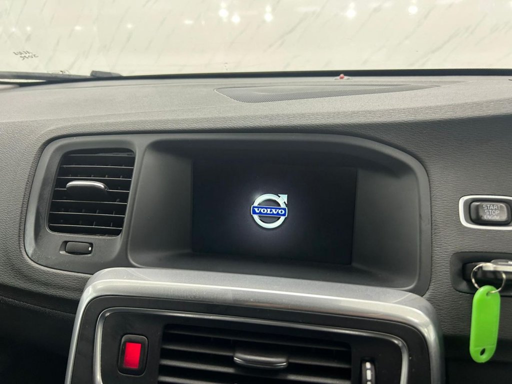 Used Volvo V60 2016 for sale - 76631735: Photo 15