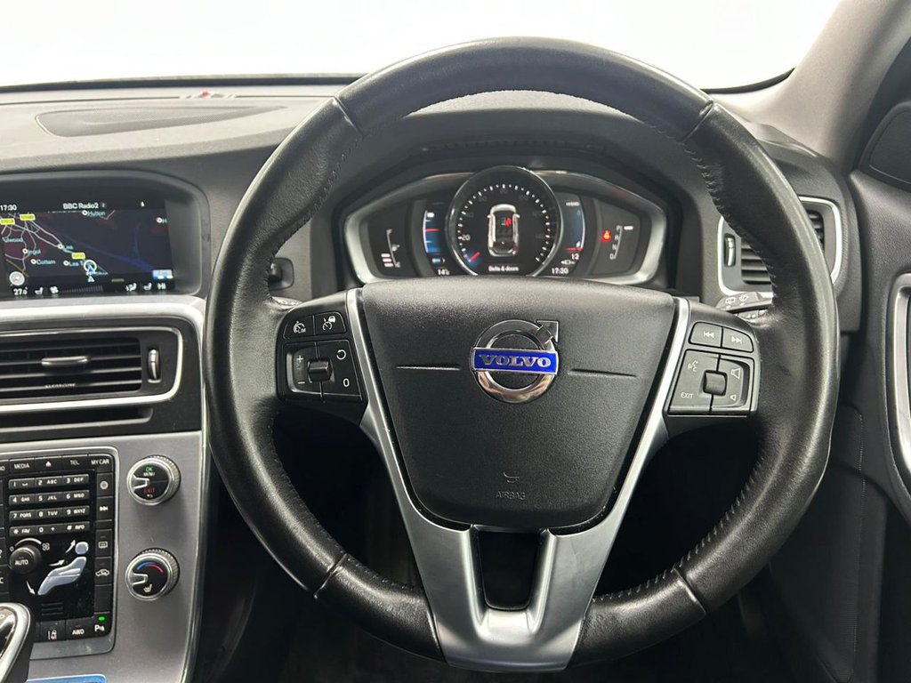 Used Volvo V60 2016 for sale - 76631735: Photo 18